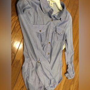 NWT women’s long sleeve blue striped Blouse